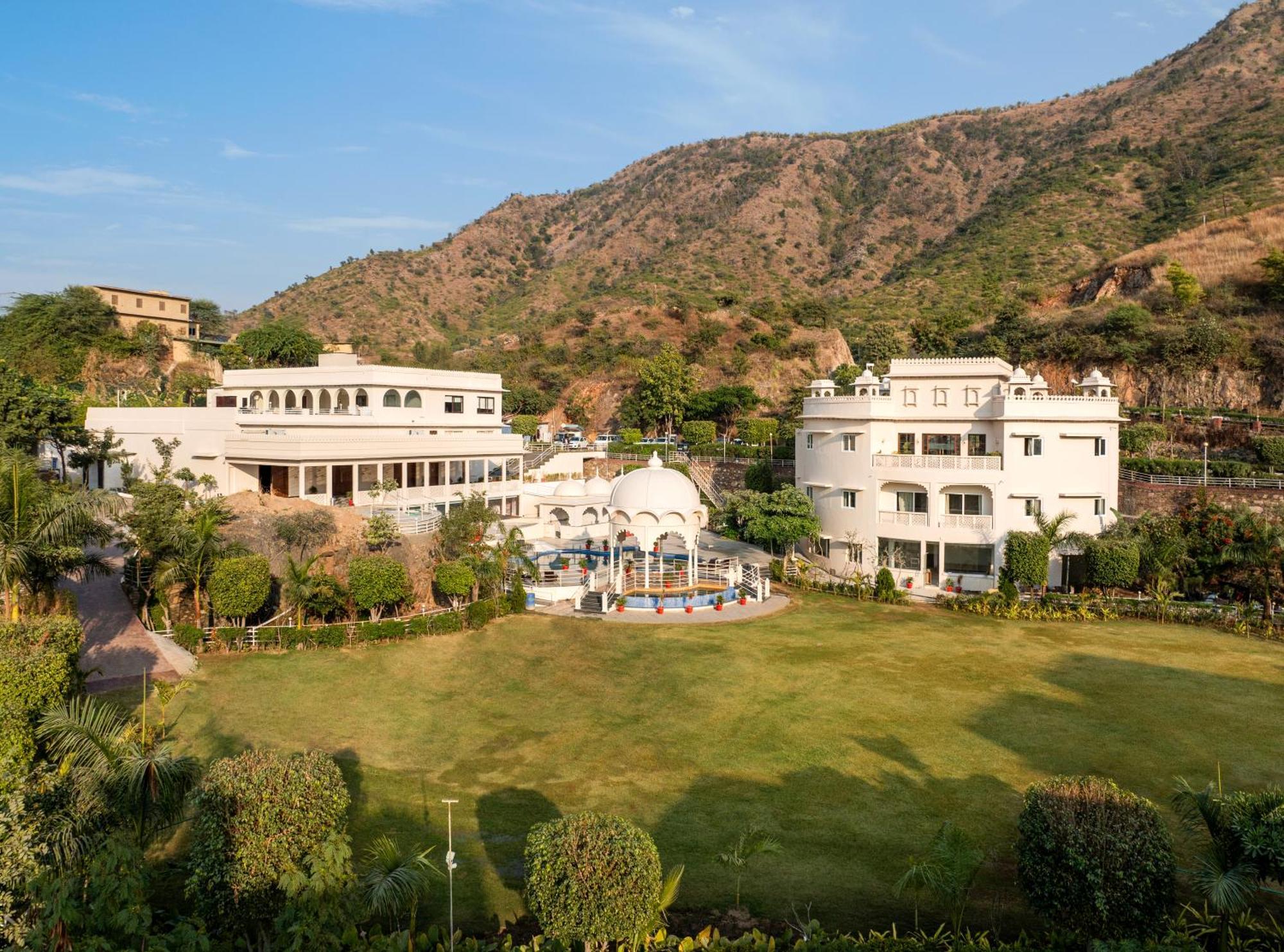 Sayaji Resorts & Spa Udaipur Eksteriør billede